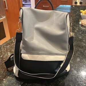 CHERUTY Black and White Backpack WITH FLAWS